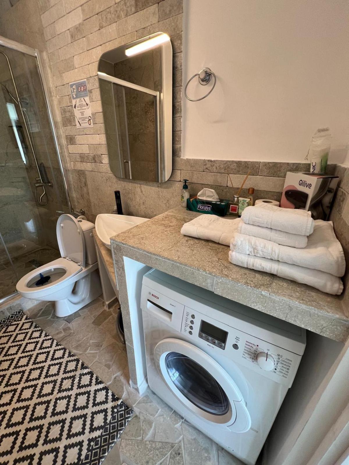 Luxus Cluj Airport Apartments Dış mekan fotoğraf