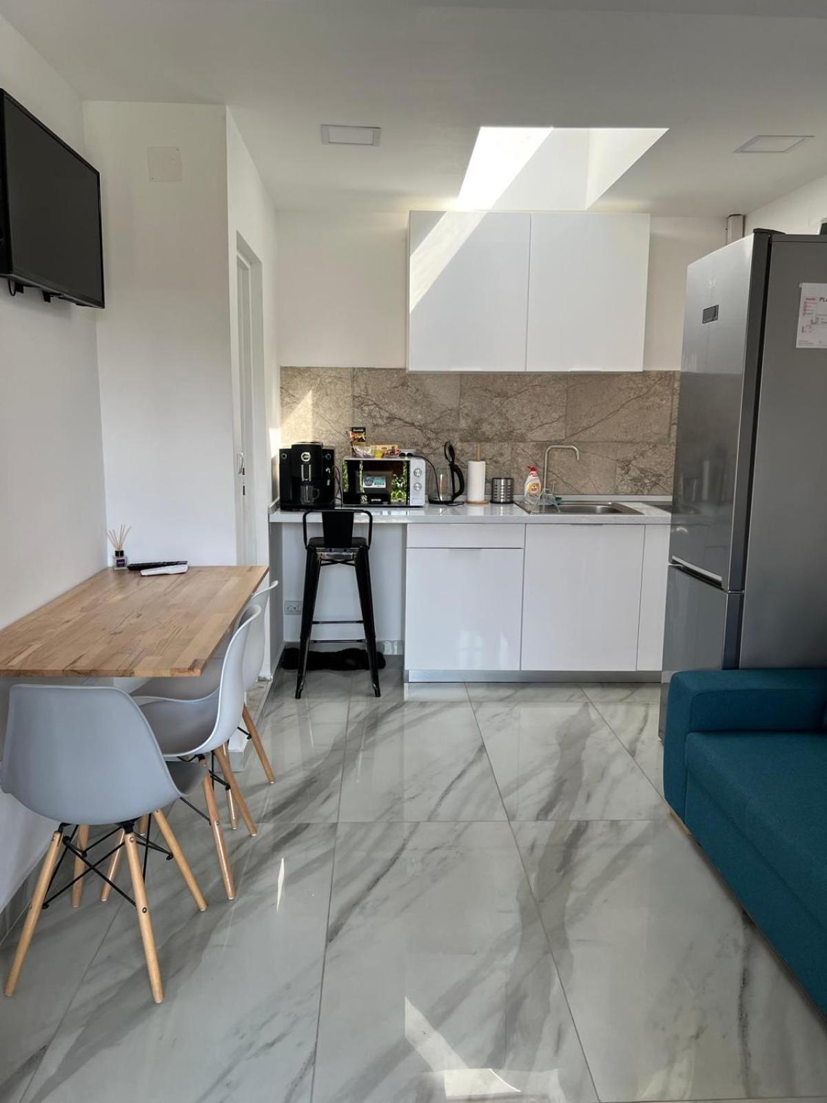 Luxus Cluj Airport Apartments Dış mekan fotoğraf