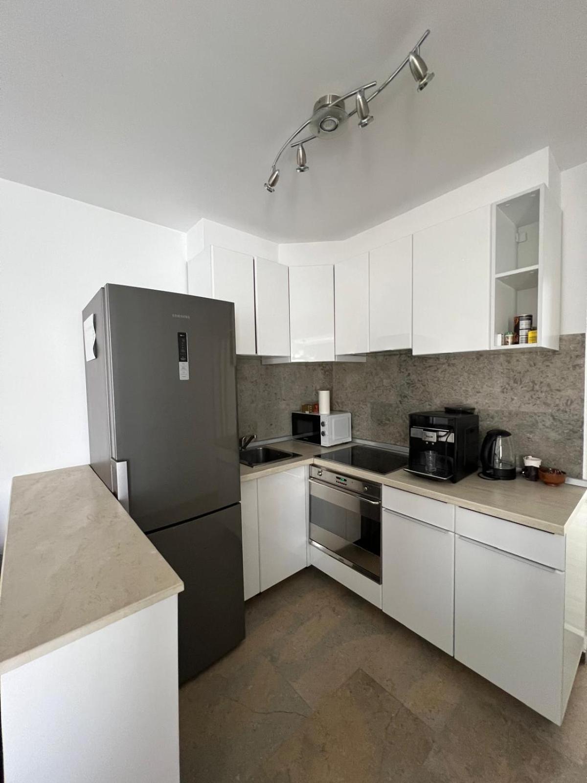 Luxus Cluj Airport Apartments Dış mekan fotoğraf