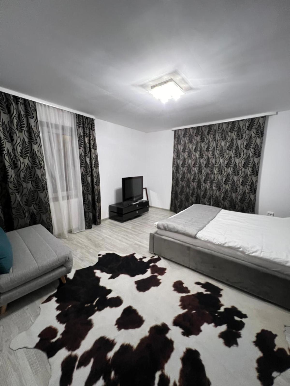 Luxus Cluj Airport Apartments Dış mekan fotoğraf