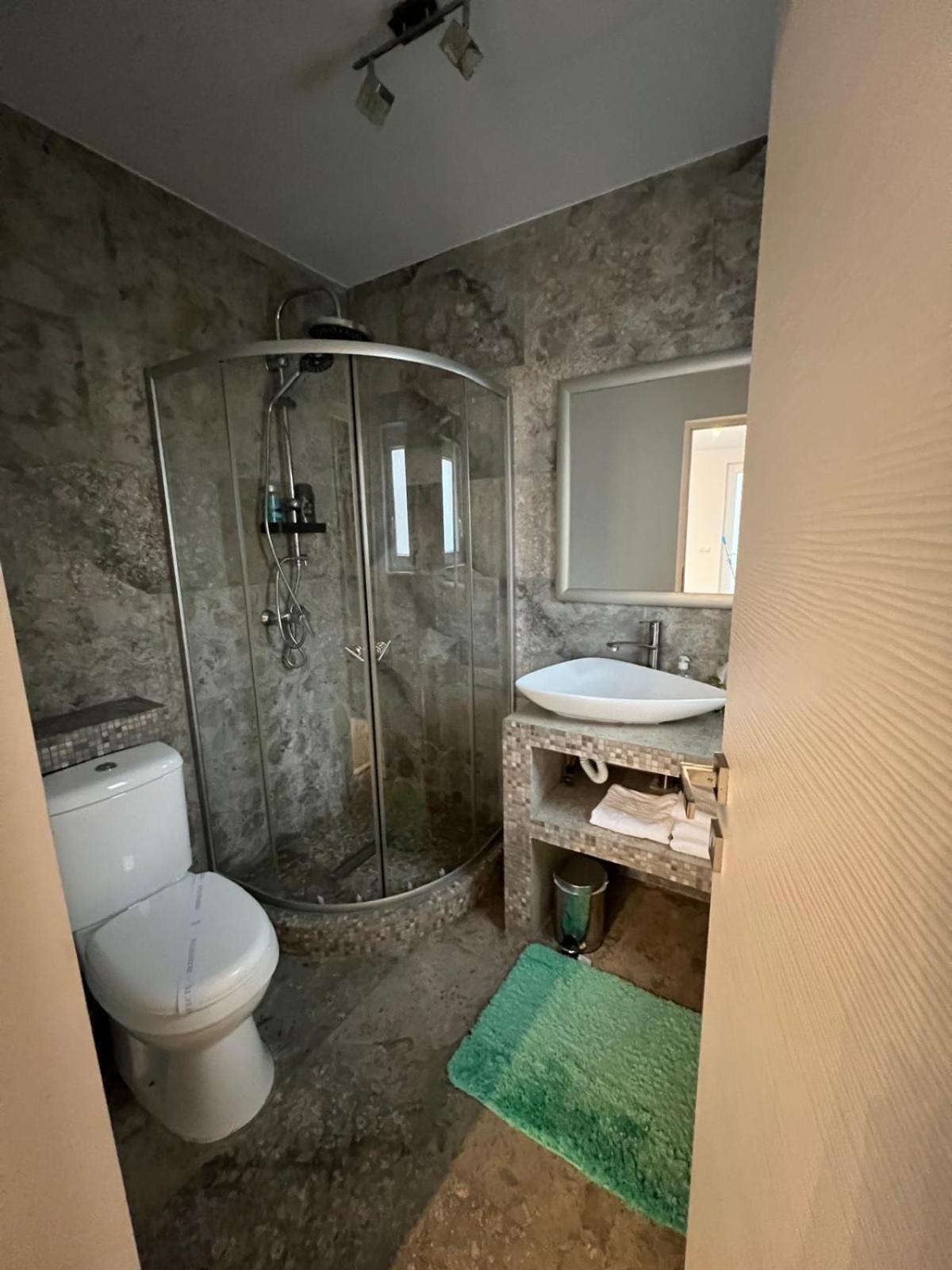 Luxus Cluj Airport Apartments Dış mekan fotoğraf