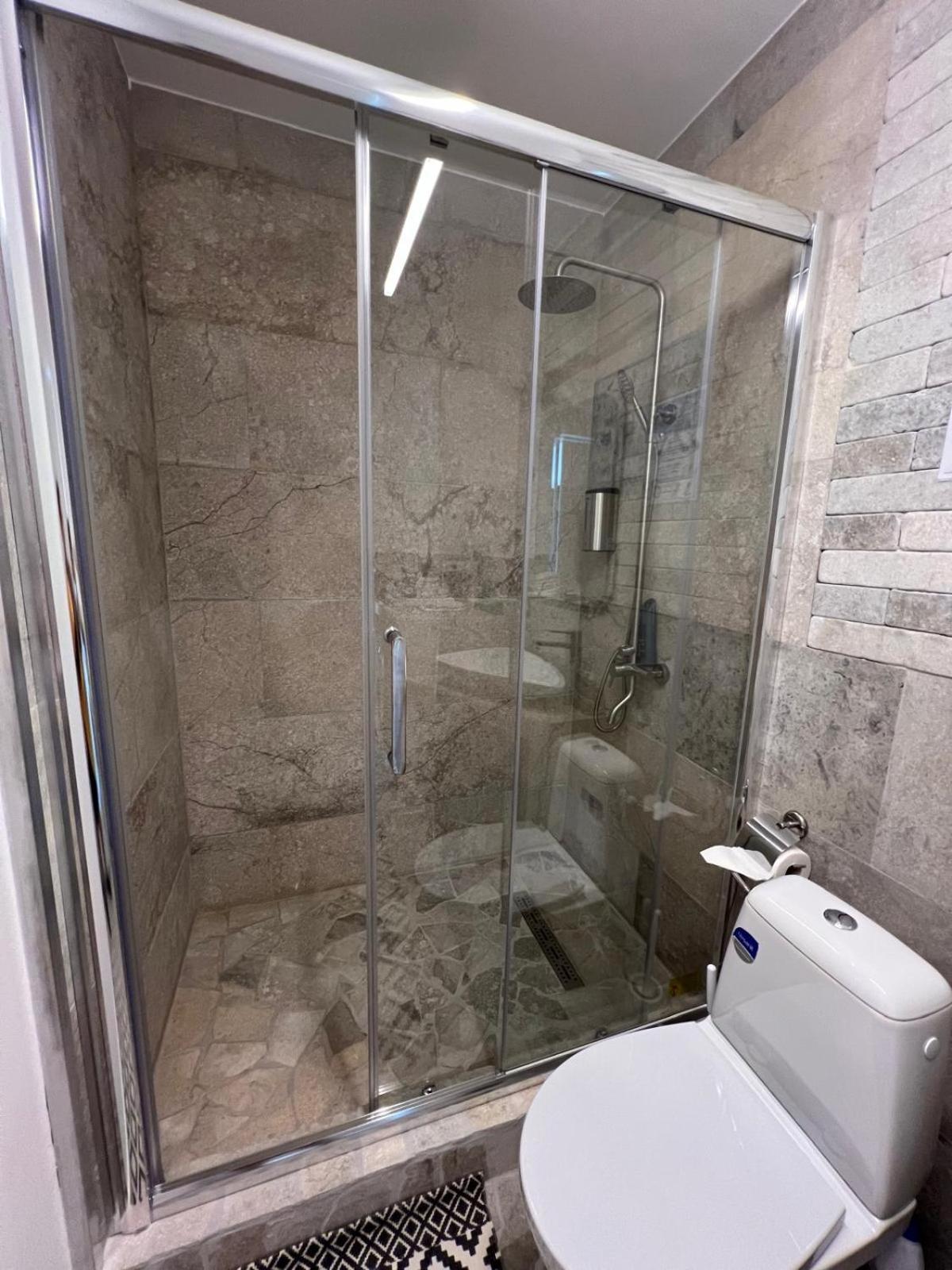 Luxus Cluj Airport Apartments Dış mekan fotoğraf
